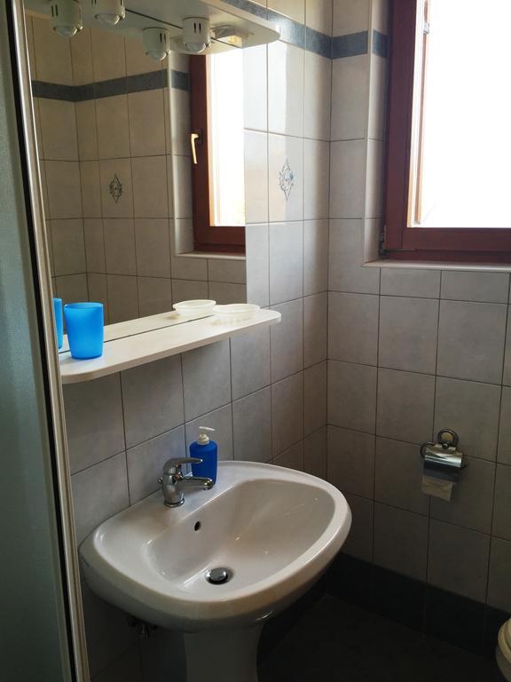 Vera Bed And Breakfast Valica Bagian luar foto