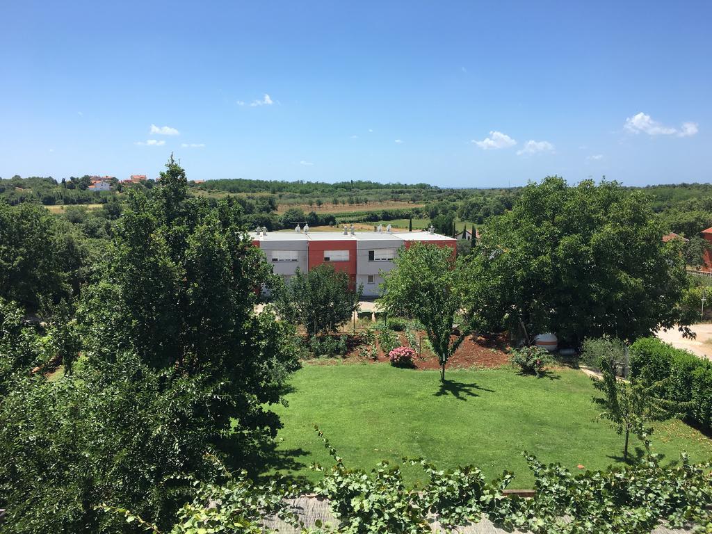 Vera Bed And Breakfast Valica Bagian luar foto